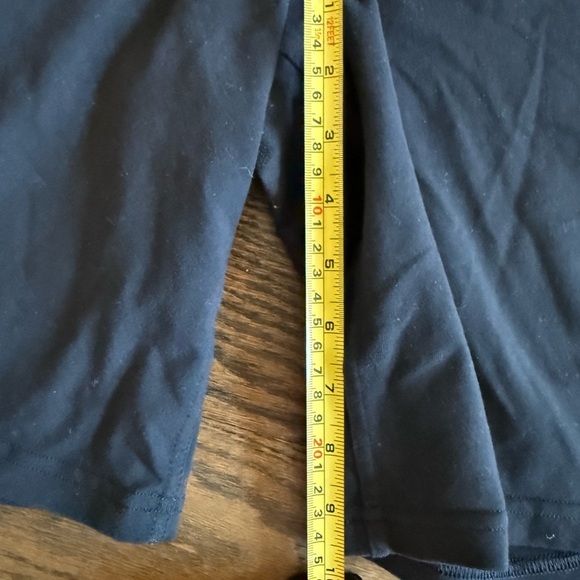 Lululemon Black Shorts Size 32 - Picture 7 of 7